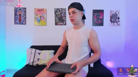 Instagram jonathanfit14 online show from December 22, 12:29 am