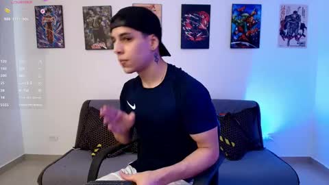 Instagram jonathanfit14 online show from May 4, 9:00 pm