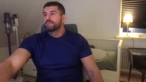 MMG online show from April 27, 7:12 pm