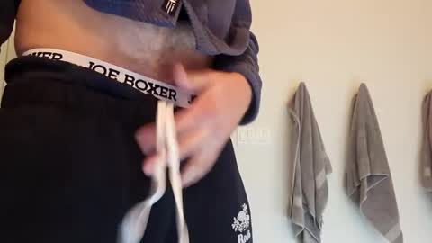 Snapshot of jonesy420xoo chatting on December 31, 1:04 am jonesy420xoo online show from December 31, 1:04 am