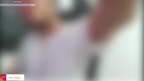 Snapshot of jonhsebastiann chatting on December 17, 4:29 am John online show from December 17, 4:29 am