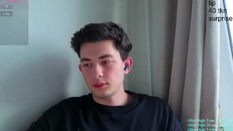 Snapshot of jonhy_merlin chatting on June 28, 5:41 pm jonhy_merlin online show from June 28, 5:41 pm