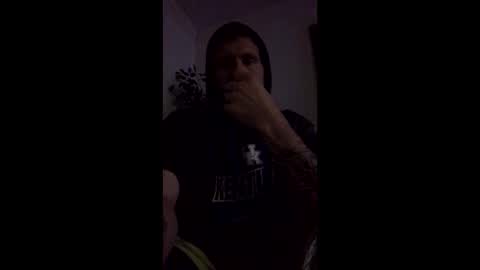 jonjon381840646 online show from December 4, 4:55 am