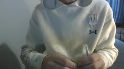 Snapshot of jonlow1 chatting on November 28, 11:35 am jonlow1 online show from November 28, 11:35 am