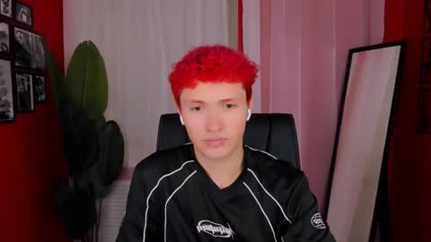 Jonny online show from November 14, 5:06 am