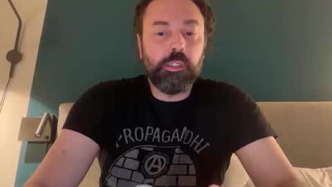 Snapshot of jonnyb9876 chatting on February 1, 3:38 am jonnyb9876 online show from February 1, 3:38 am