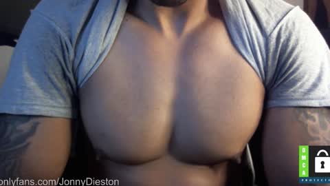 Snapshot of jonnydieston777 chatting on November 9, 4:16 pm JonnyDieston online show from November 9, 4:16 pm