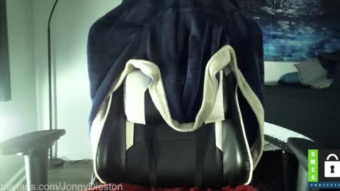 Snapshot of jonnydieston777 chatting on December 14, 3:06 pm JonnyDieston online show from December 14, 3:06 pm