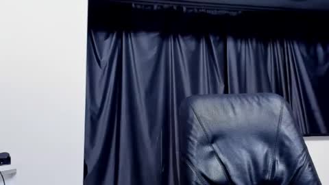 Snapshot of jonnyporn1 chatting on December 28, 2:42 pm jonnyporn1 online show from December 28, 2:42 pm