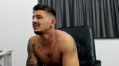 Snapshot of jonnyporn1 chatting on January 16, 9:08 pm jonnyporn1 online show from January 16, 9:08 pm