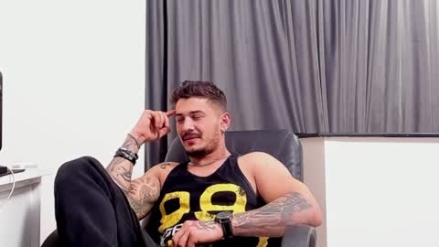 Snapshot of jonnyporn1 chatting on January 21, 9:15 pm jonnyporn1 online show from January 21, 9:15 pm