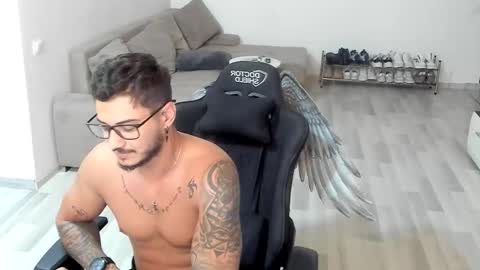 Snapshot of jonnyporn1 chatting on September 24, 11:02 am jonnyporn1 online show from September 24, 11:02 am