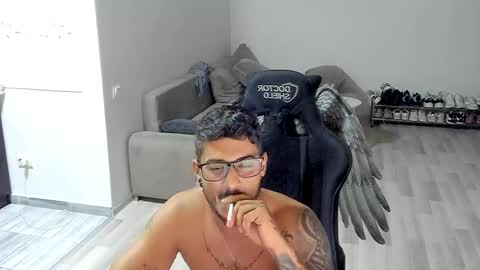 Snapshot of jonnyporn1 chatting on September 26, 10:36 pm jonnyporn1 online show from September 26, 10:36 pm