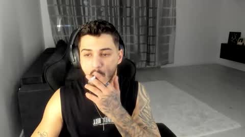 jonnyporn1 online show from February 15, 5:31 pm