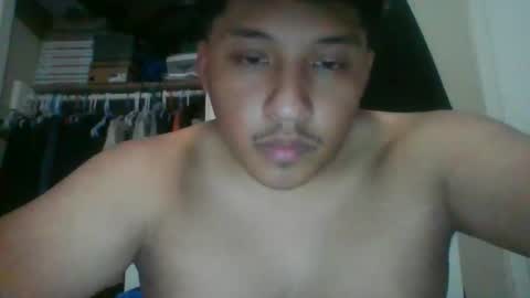 Snapshot of jono100275976 chatting on November 8, 7:30 am Joko online show from November 8, 7:30 am