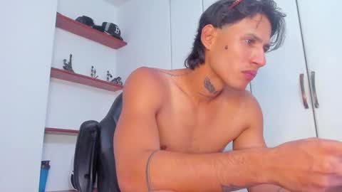 Snapshot of jonryder_ chatting on March 19, 11:53 pm Ryder Jon online show from March 19, 11:53 pm