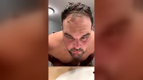 Snapshot of jonsch55 chatting on December 19, 3:35 am jonsch55 online show from December 19, 3:35 am