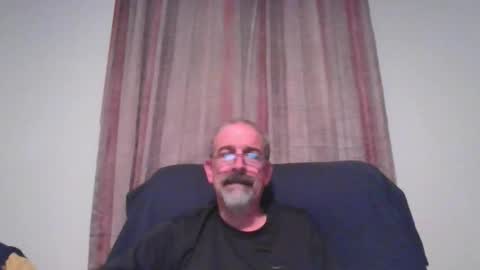 Snapshot of jony_five chatting on December 9, 4:12 am Jon online show from December 9, 4:12 am