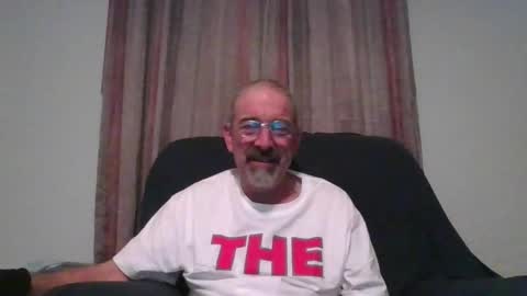 Snapshot of jony_five chatting on December 29, 12:09 am Jon online show from December 29, 12:09 am