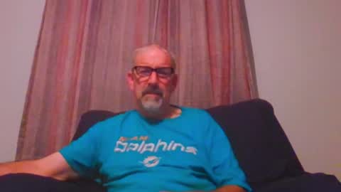 Snapshot of jony_five chatting on September 12, 12:00 am Jon online show from September 12, 12:00 am