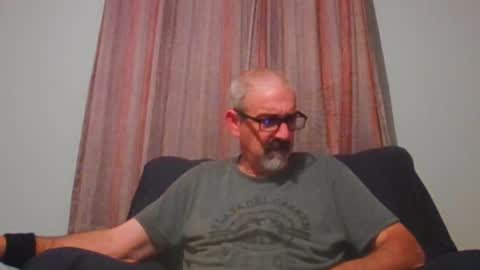 Snapshot of jony_five chatting on September 16, 12:44 am Jon online show from September 16, 12:44 am