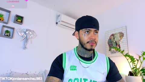 Jordan Smith online show from February 28, 9:27 pm