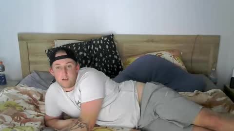 Snapshot of jorddiickzilla chatting on October 28, 3:10 am jorddiickzilla online show from October 28, 3:10 am