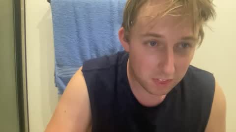 Snapshot of jorddiickzilla chatting on November 17, 4:29 am jorddiickzilla online show from November 17, 4:29 am