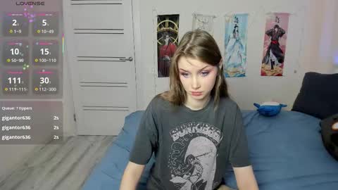 Snapshot of jorroger chatting on October 10, 7:07 am Mila online show from October 10, 7:07 am