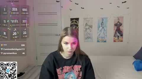 Snapshot of jorroger chatting on November 6, 3:18 am Mila online show from November 6, 3:18 am