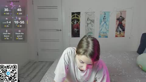 Snapshot of jorroger chatting on November 13, 8:08 pm Mila online show from November 13, 8:08 pm