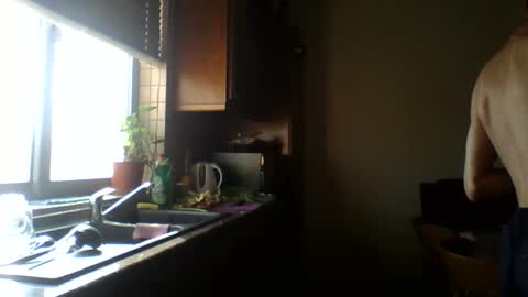 Snapshot of jos39a chatting on September 18, 2:08 pm jos39a online show from September 18, 2:08 pm