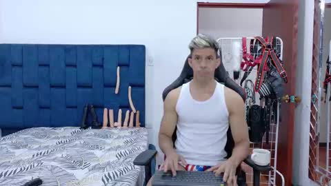 jose_rumbero91 online show from December 15, 12:20 pm