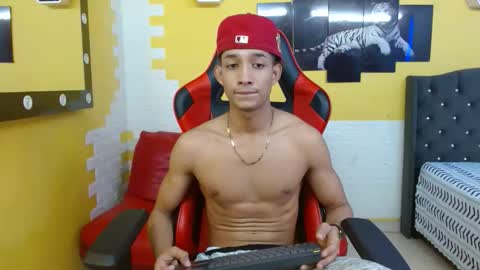 jose_sexycumm online show from October 28, 8:55 pm