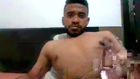 Snapshot of josebabilonia09 chatting on June 18, 5:51 am Anonimusjb online show from June 18, 5:51 am