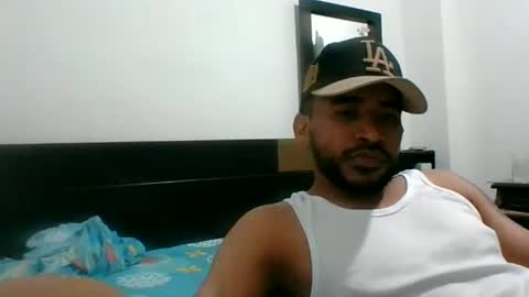 Snapshot of josebabilonia09 chatting on June 28, 2:01 pm Anonimusjb online show from June 28, 2:01 pm
