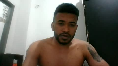 Snapshot of josebabilonia09 chatting on July 25, 8:01 am Anonimusjb online show from July 25, 8:01 am