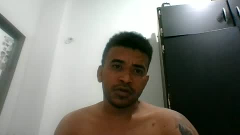 Snapshot of josebabilonia09 chatting on July 31, 8:25 am Anonimusjb online show from July 31, 8:25 am