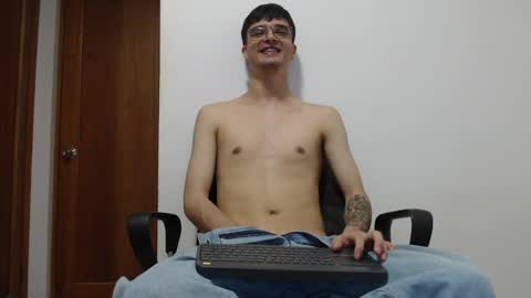 alejandro online show from May 3, 7:03 am