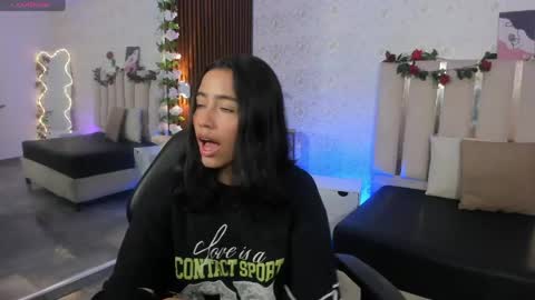 Joselyn  online show from April 24, 7:38 pm