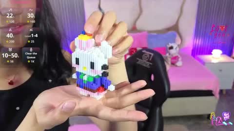 Snapshot of joselyn_tay chatting on May 7, 12:32 pm Joselyn online show from May 7, 12:32 pm