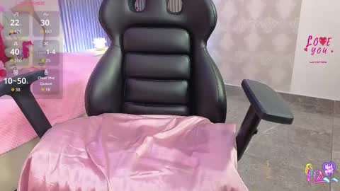 Snapshot of joselyn_tay chatting on May 18, 4:24 pm Joselyn online show from May 18, 4:24 pm