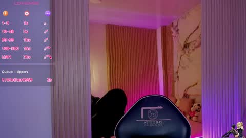 Snapshot of joselyn_tay chatting on June 5, 12:00 pm Joselyn online show from June 5, 12:00 pm