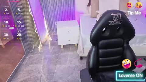Snapshot of joselyn_tay chatting on June 24, 12:26 pm Joselyn online show from June 24, 12:26 pm