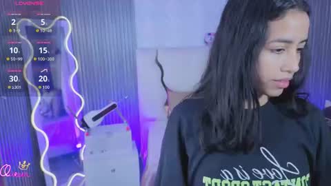 Snapshot of joselyn_tay chatting on July 8, 12:31 pm Joselyn online show from July 8, 12:31 pm