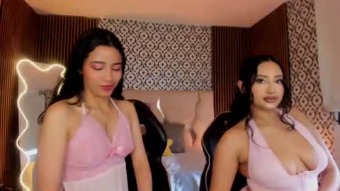 Snapshot of joselyn_tay chatting on July 19, 1:15 pm Joselyn online show from July 19, 1:15 pm