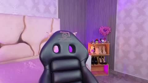 Snapshot of joselyn_tay chatting on July 28, 12:48 pm Joselyn online show from July 28, 12:48 pm