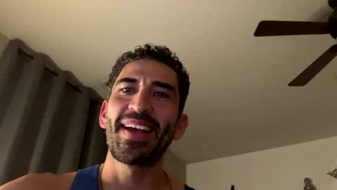 Snapshot of josemcmin chatting on March 29, 4:23 am josemcmin online show from March 29, 4:23 am