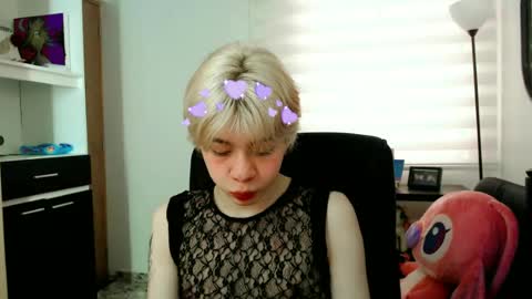 Snapshot of joseon_cute chatting on June 14, 5:04 pm joseon_cute online show from June 14, 5:04 pm
