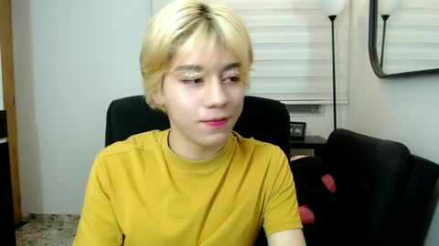 Snapshot of joseon_cute chatting on July 2, 3:23 am joseon_cute online show from July 2, 3:23 am